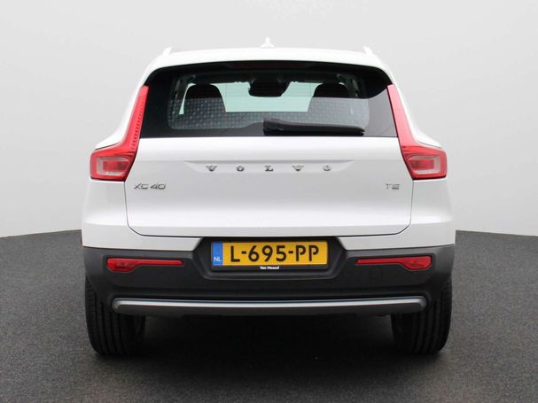 Volvo XC40 T2 Momentum 95 kW image number 3