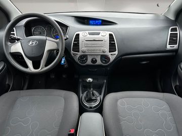 Car image 11