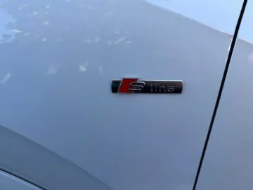 Car image 38