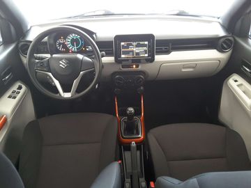 Car image 9