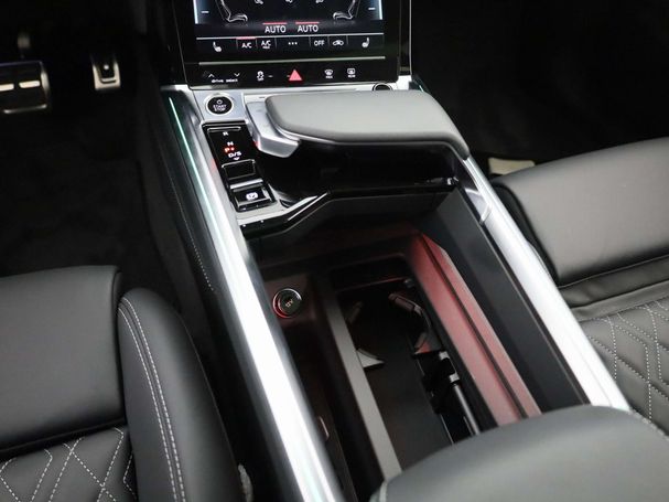 Audi Q8 50 e-tron 95 kWh 250 kW image number 29