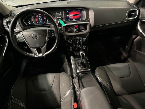 Volvo V40 D2 Momentum 88 kW image number 9