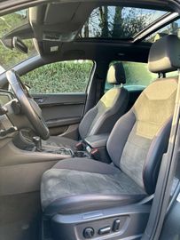 Car image 36