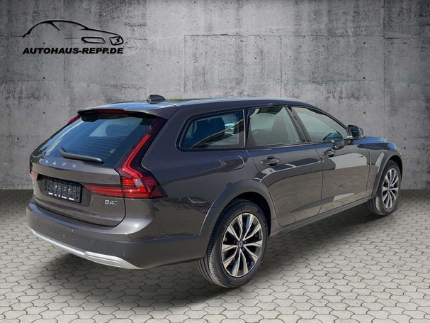 Volvo V90 Cross Country AWD B4 145 kW image number 6