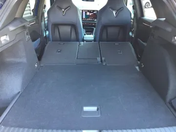 Car image 35