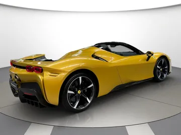 Car image 30