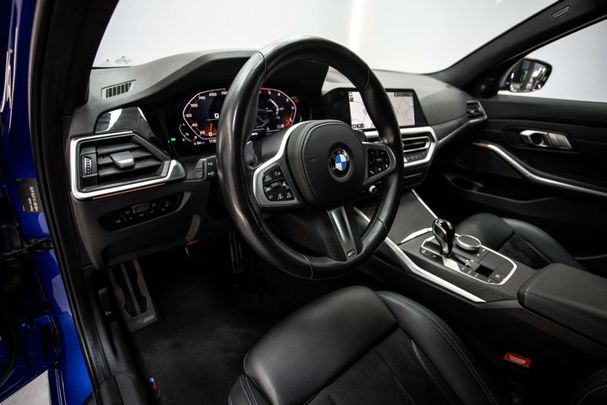 BMW 340d xDrive Touring 250 kW image number 31