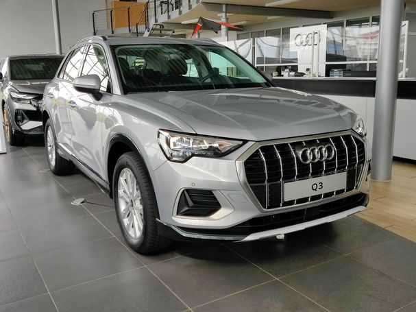 Audi Q3 35 TFSI S tronic Advanced 110 kW image number 2