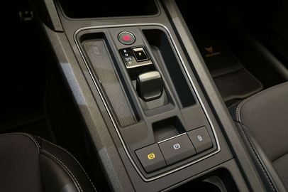 Car image 37