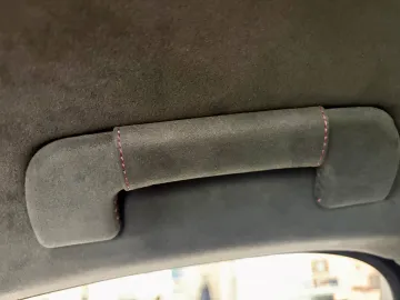 Car image 28