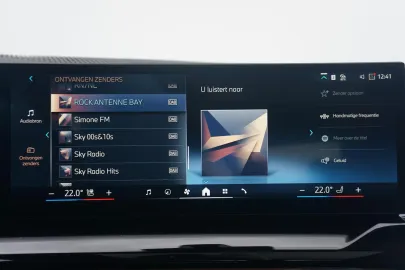 Car image 28