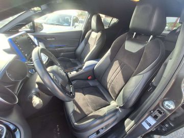 Car image 11