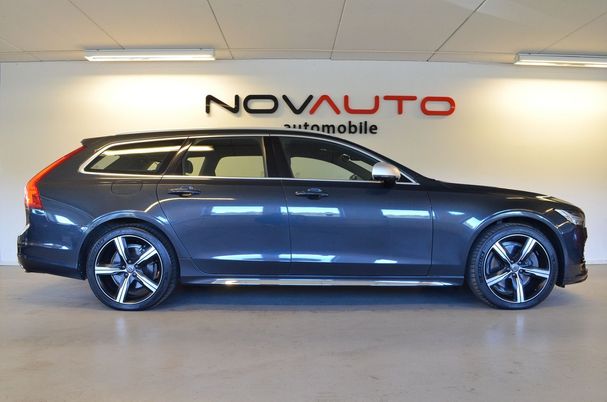 Volvo V90 T8 R Design AWD 299 kW image number 20