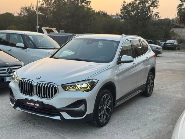 BMW X1 sDrive18d xLine 110 kW image number 1