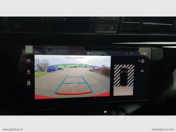 Car image 27