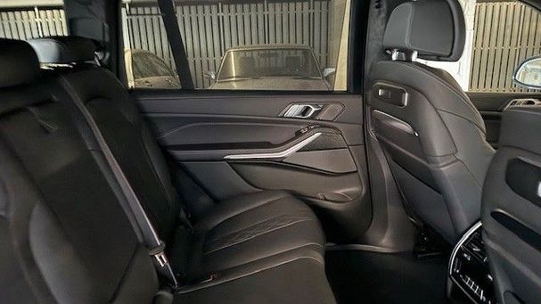 BMW X7 xDrive 390 kW image number 11