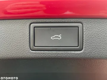 Car image 35