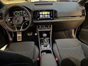 Car image 12