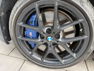 Car image 33