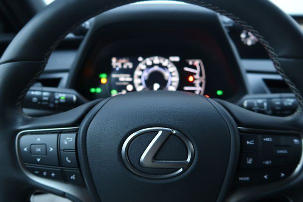 Lexus UX 250h 135 kW image number 20