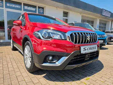 Car image 4