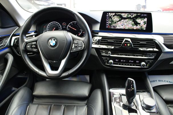 BMW 520i Touring 135 kW image number 17