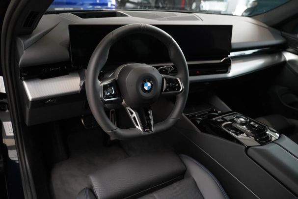 BMW 520d Touring xDrive 145 kW image number 11