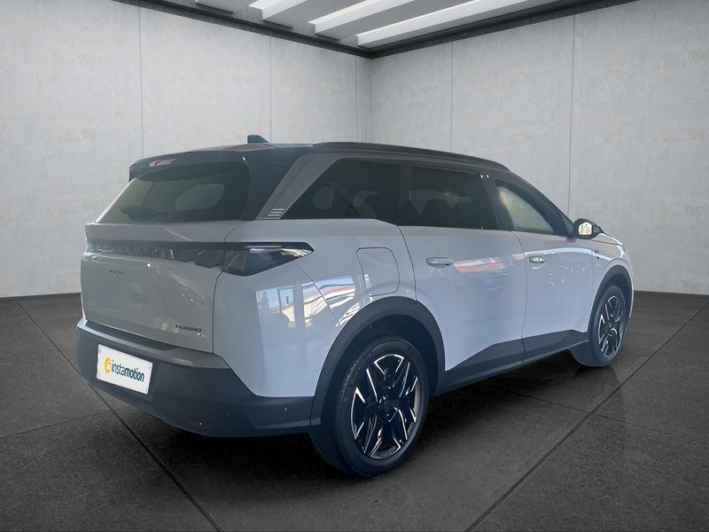 Peugeot 5008 Hybrid 136