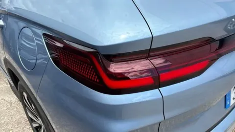 Car image 27