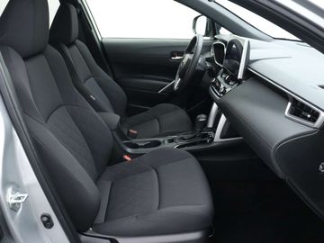 Car image 30