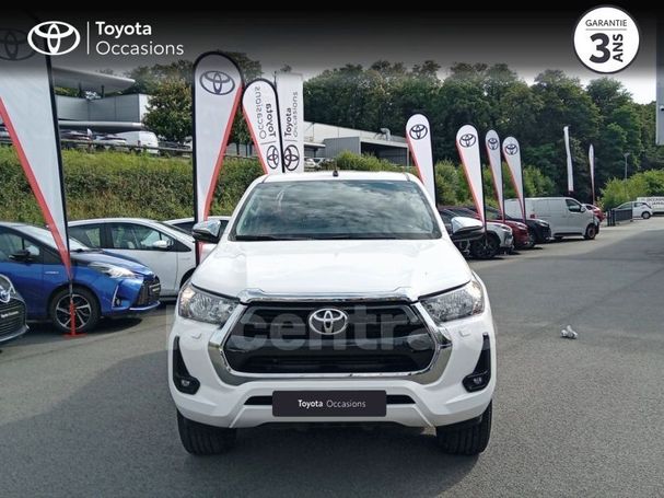 Toyota Hilux D Cab 2.4 4D 4WD 110 kW image number 2