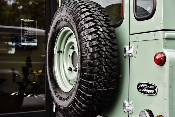 Land Rover Defender 90 90 kW image number 20