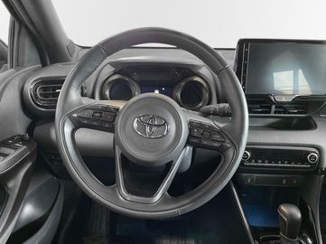 Car image 10