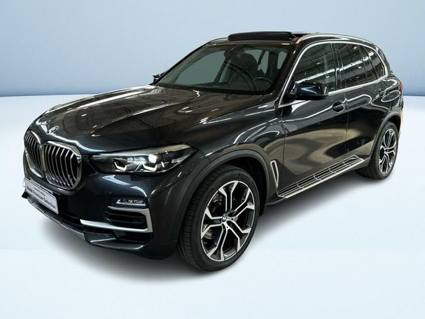 BMW X5 xDrive 195 kW image number 1