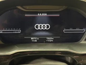 Car image 32