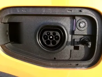 Car image 32