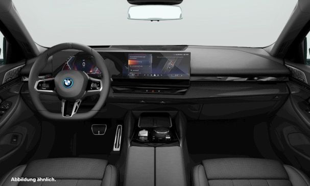 BMW 550 Touring xDrive 360 kW image number 4