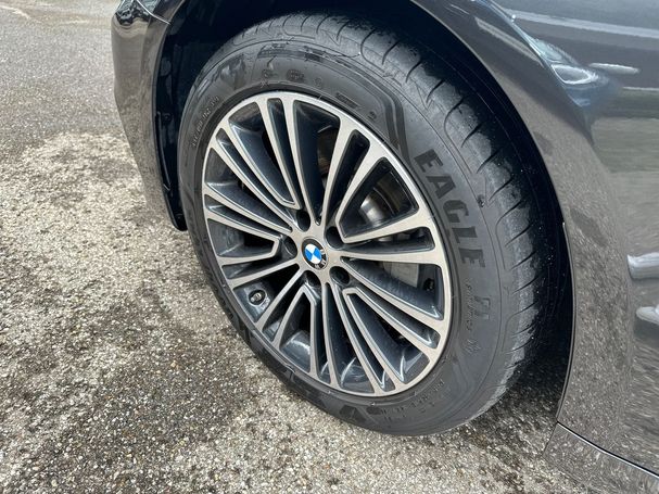 BMW 530d xDrive Sport Line 195 kW image number 14