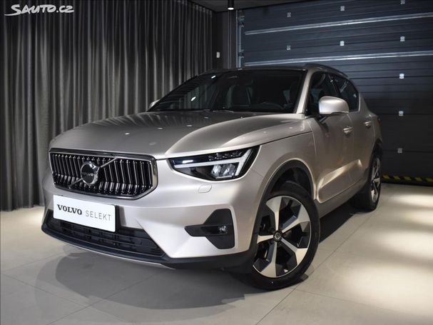 Volvo XC40 B4 145 kW image number 1