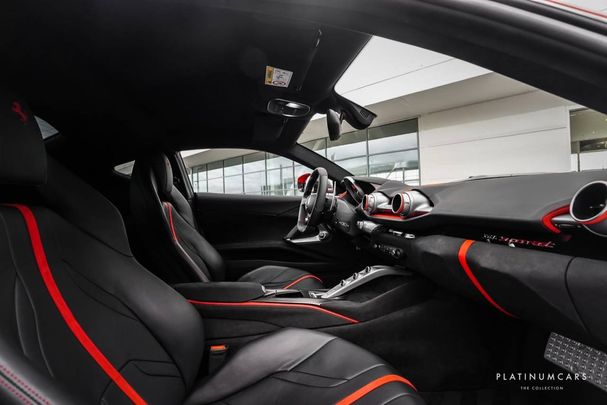 Ferrari 812 Superfast 588 kW image number 6