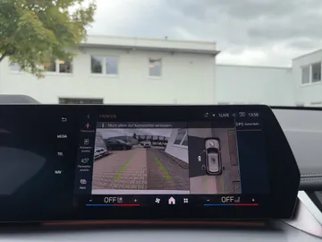 Car image 29
