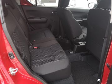 Car image 11