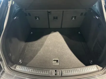 Car image 35
