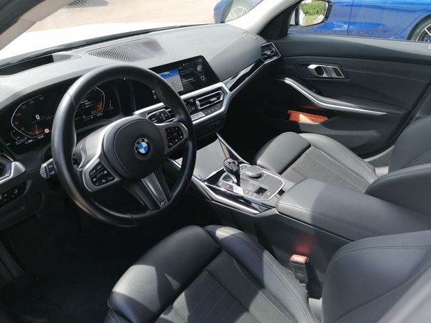 BMW 330d Touring Sport Line xDrive 210 kW image number 6