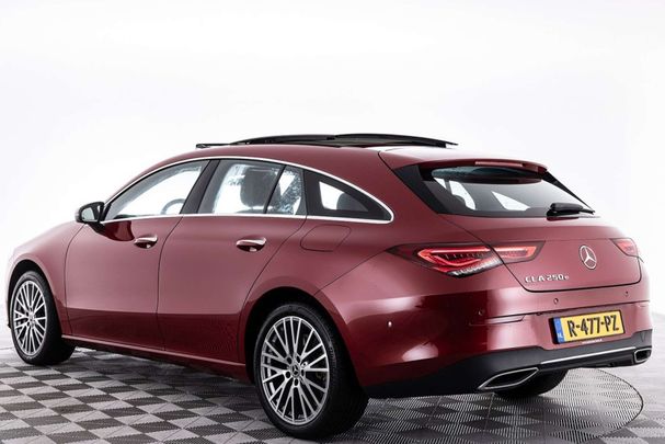 Mercedes-Benz CLA 250 Shooting Brake e 160 kW image number 2