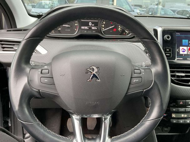 Peugeot 208 110 Allure 81 kW image number 9