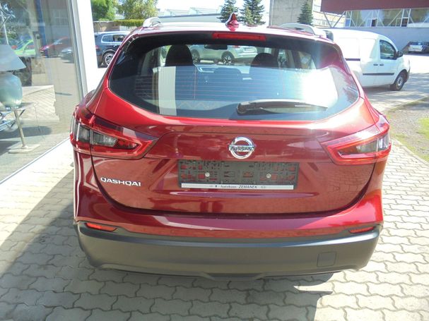 Nissan Qashqai 1.3 DIG-T ACENTA 103 kW image number 4