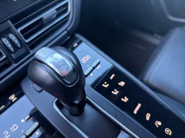 Car image 29