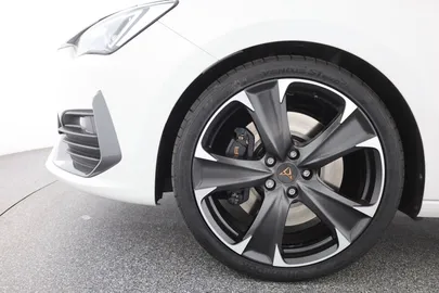 Car image 31