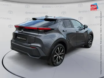 Car image 5